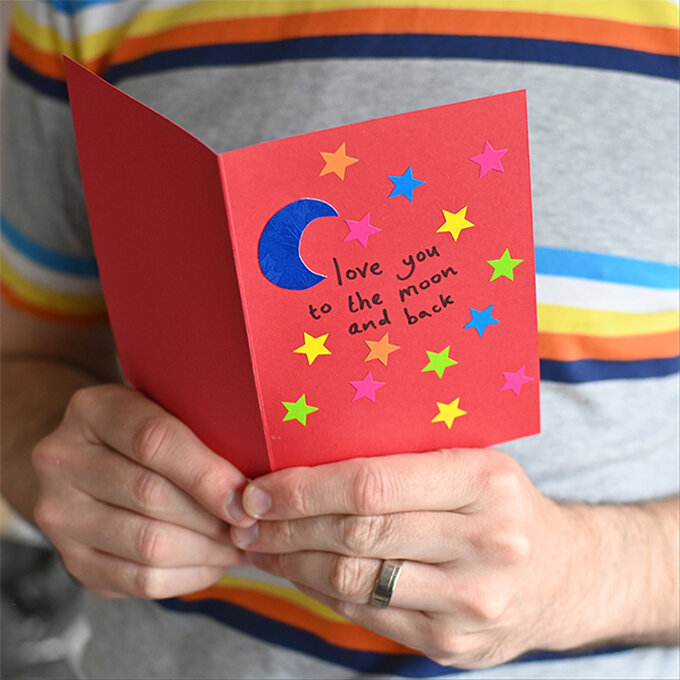 kids-fathers-day-cards-moon-card-main.jpg?sw=680&q=85