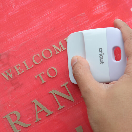 idea_how-to-make-a-mehndi-sign_step11.jpg?sw=554&q=85