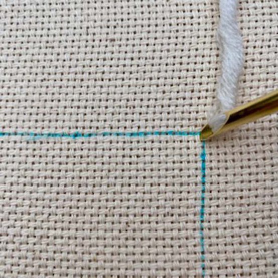 ideas%5Fhow%2Dto%2Dmake%2Da%2Dpunch%2Dneedle%2Dtoadstool%2Dcushion%5Fstep%2D4b.jpg?sw=554&q=85