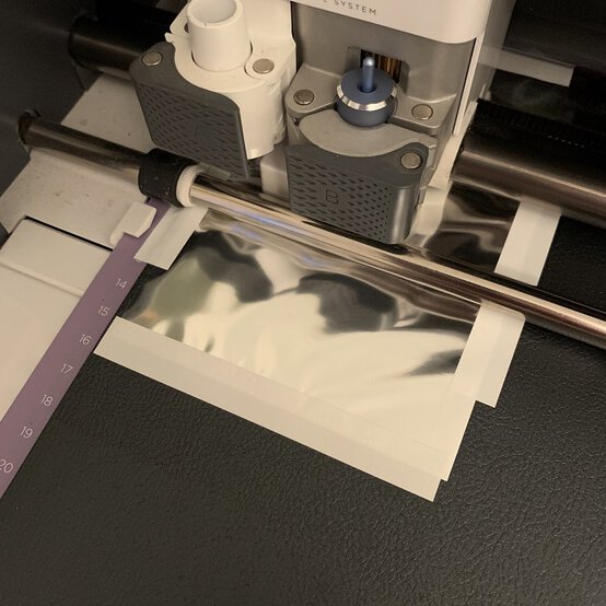 foiled-bookmark_step15_3.jpg?sw=554&q=85