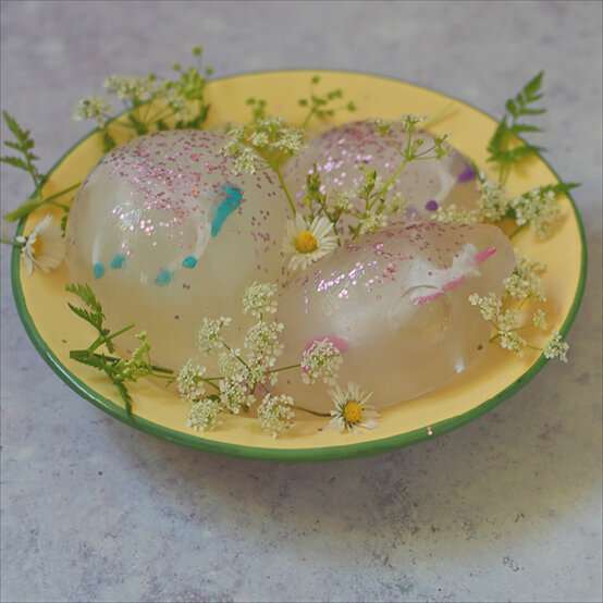 unicorn-eggs_ice-play-ideas38.jpg?sw=554&q=85