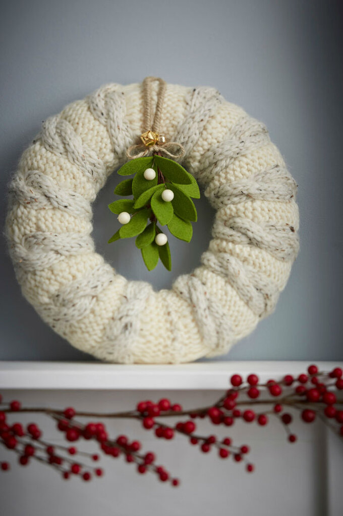 knitted-wreath.jpg?sw=680&q=85