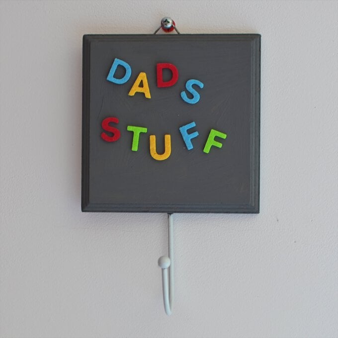 4_father_days_gifts_using_wooden_blanks_wall_hook_hero.jpg?sw=680&q=85