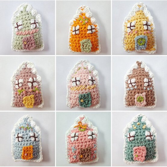 Idea_how-to-make-a-crochet-gingerbread-village-wreath_step1.jpg?sw=554&q=85