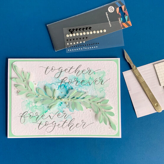 idea_anniversary-card_step8.jpg?sw=554&q=85