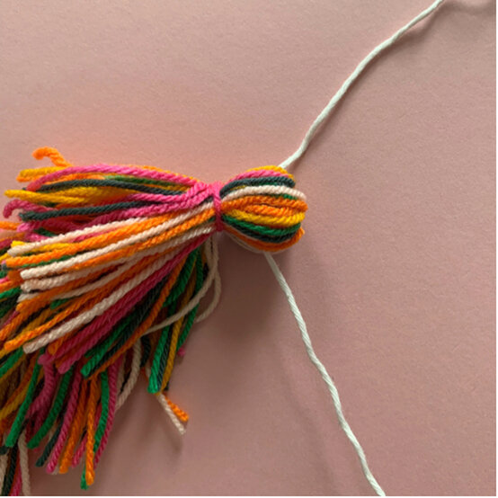 Ideas_How-to-make-a-tiered-tassel-garland_step_12_C.jpeg?sw=554&q=85