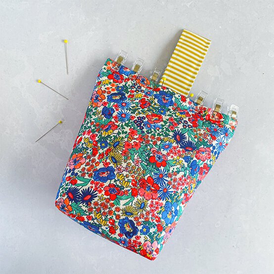 joules-door-stop-13.jpg?sw=554&q=85