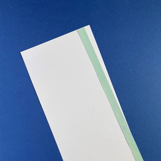 Idea_how-to-make-an-easter-aperture-card_step4a.jpg?sw=554&q=85