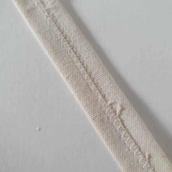 Idea_how-to-make-an-embroidered-stocking_step5f.jpg?sw=554&q=85