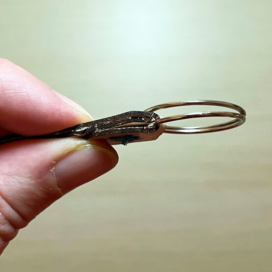 idea_glowforge-how-to-make-personalised-keyrings-name_step10.jpg?sw=554&q=85