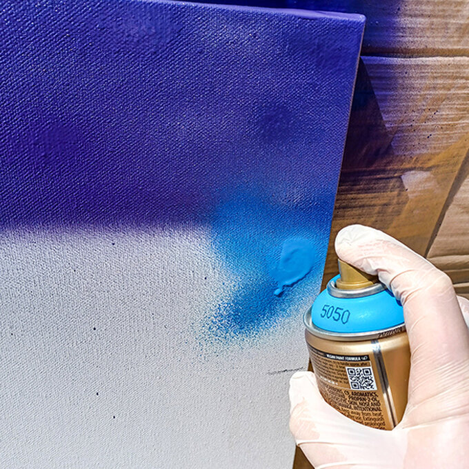 idea_gravity-drip-canvas-with-spray-paint_step3a.jpg?sw=680&q=85