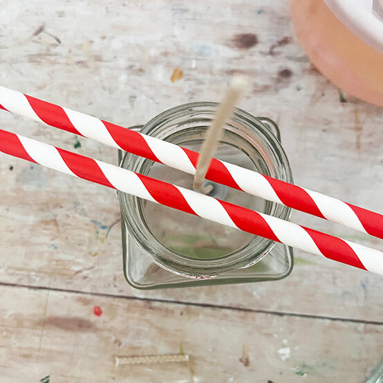 how-to-make-candles_jar-step-2.jpg?sw=554&q=85