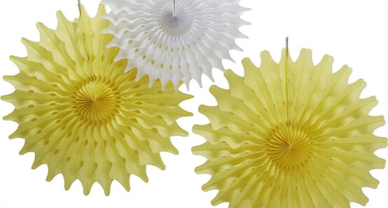 paper-fans.jpg?sw=554&q=85