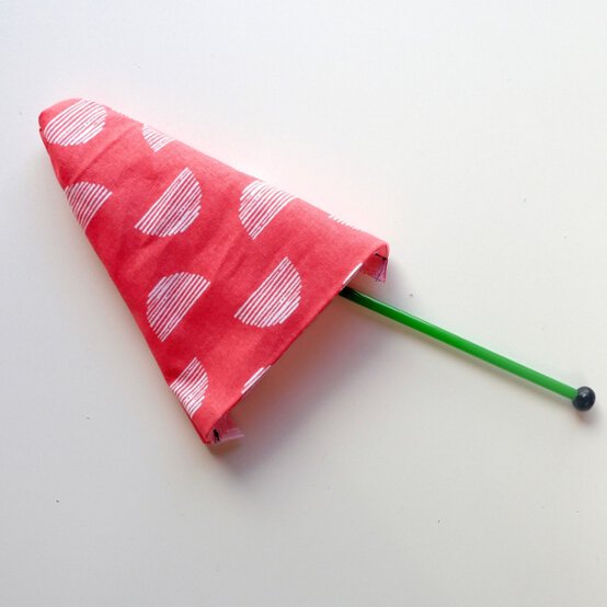 How_to_Make_Flags_Bunting_step%205.jpeg?sw=554&q=85