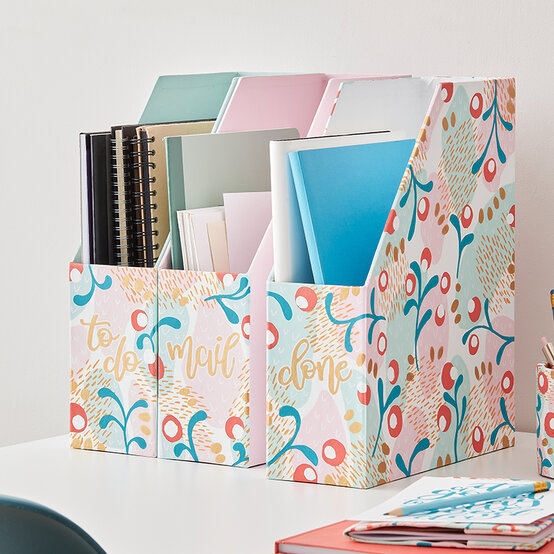 personalised-home-office-decor_document-file_hero.jpg?sw=554&q=85