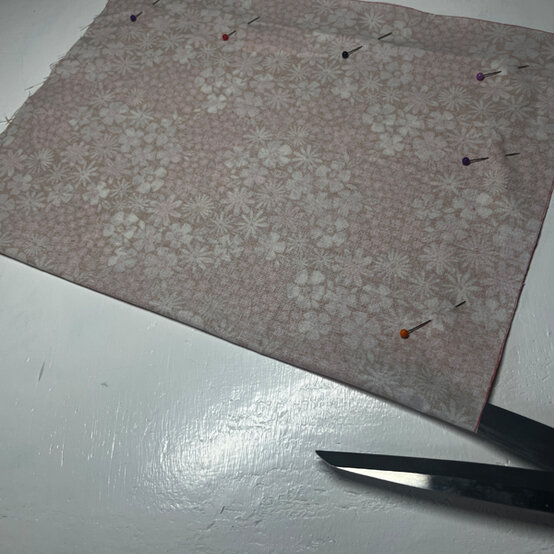 idea%5Fhow%2Dto%2Dsew%2Da%2Dquilted%2Dlaptop%2Dbag%5Fstep2a.jpg?sw=554&q=85