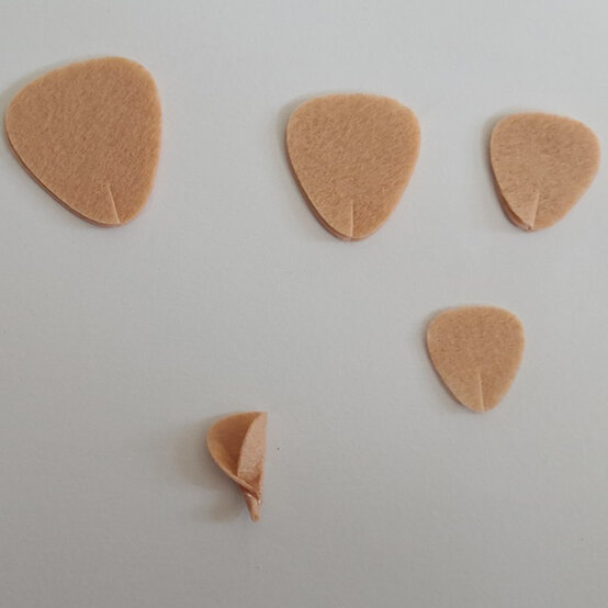 ideas%5Ftwo%2Deasy%2Dspring%2Dprojects%2Dusing%2Dfelt%2Dflowers%5Frose%2D1.jpg?sw=554&q=85