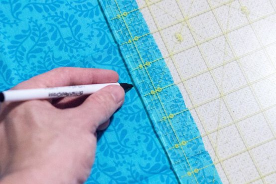 2-marking-fabric-resize.jpg?sw=554&q=85