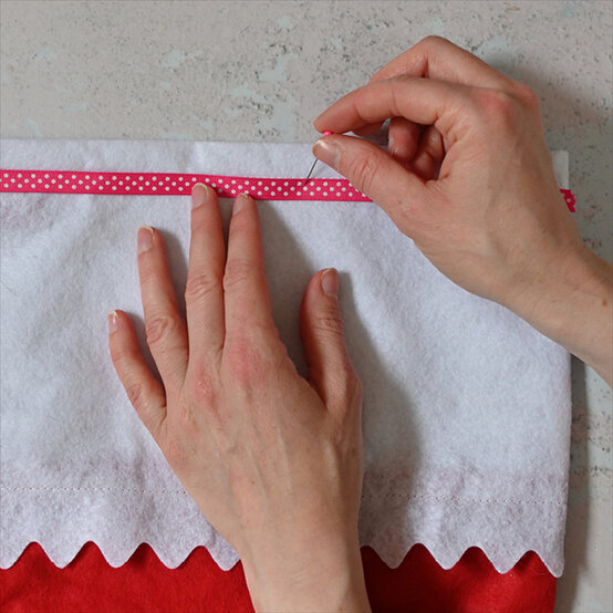 giant-stocking16.jpg?sw=554&q=85