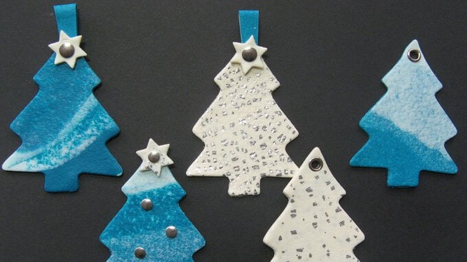 fimo-leather-effect-christmas-tree-image-5.jpg?sw=680&q=85