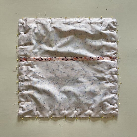 ideas_how-to-sew-a-ruffle-cushion_step-8b.jpg?sw=554&q=85