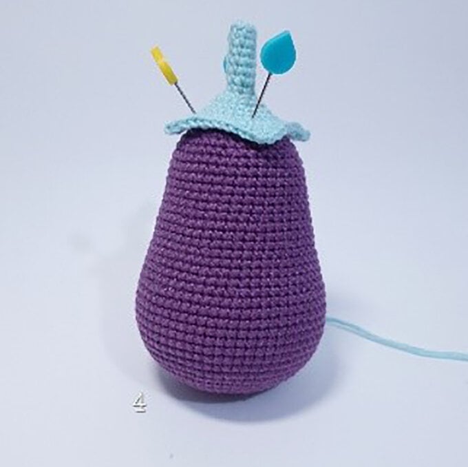 Idea_How-to-crochet-vegetables_Aubergine4.jpg?sw=680&q=85