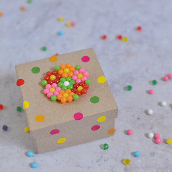 aquabeads_giftbox_hero.jpg?sw=554&q=85