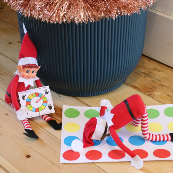 idea%5Fquick%2Dand%2Deasy%2Dchristmas%2Delf%2Dideas%5Fstep%2D09.jpg?sw=554&q=85