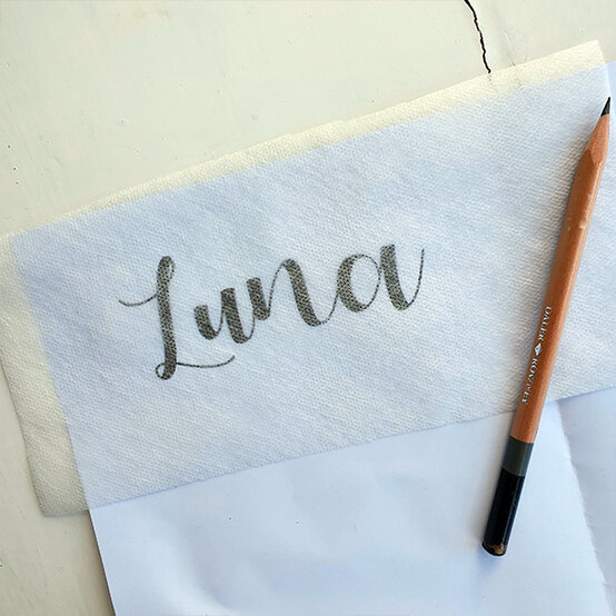 how-to-make-a-personalised-pet-%20stocking_Step1a.jpg?sw=554&q=85