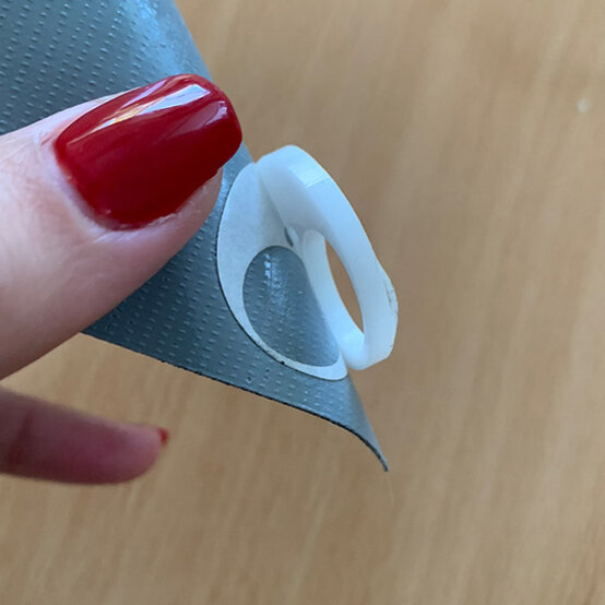 idea_Glowforge-First-Christmas-Snowglobe_Step11b.jpg?sw=554&q=85