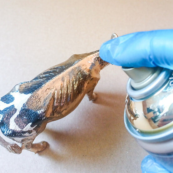 Toy%20Spray%20Paint_Step6c.jpg?sw=554&q=85