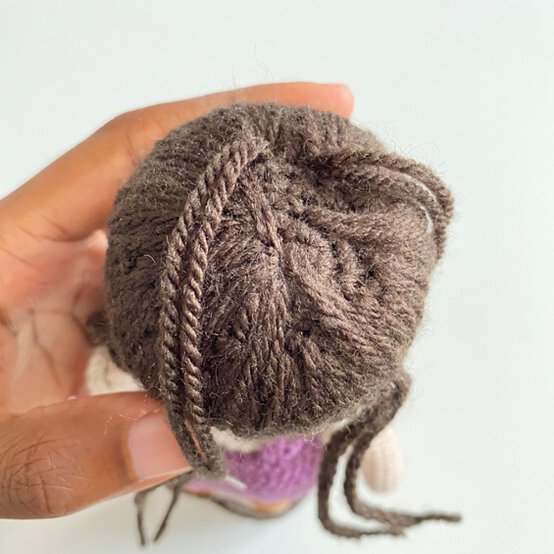 How-to-Crochet-an-Autumn-Amigurumi-Doll-hair-4.jpeg?sw=554&q=85