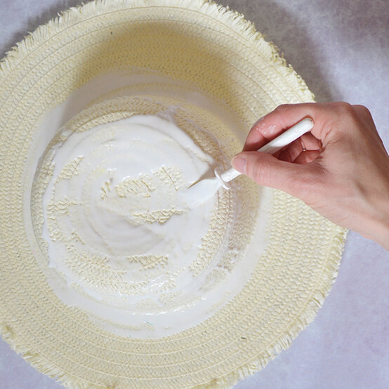 planes_bonnet_pva_step_1.jpg.jpg?sw=554&q=85