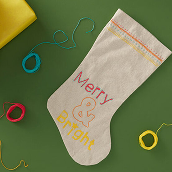 idea_stocking-ideas-to-make-this-christmas_bright.jpg?sw=554&q=85