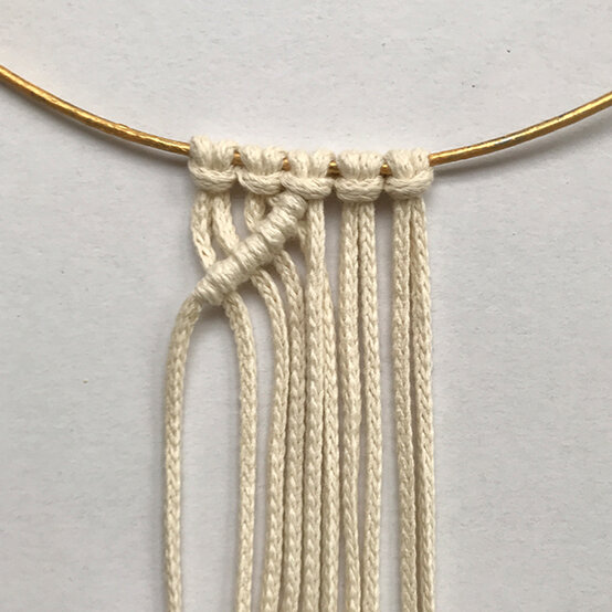 macrame-festive-wreath-2.jpg?sw=554&q=85