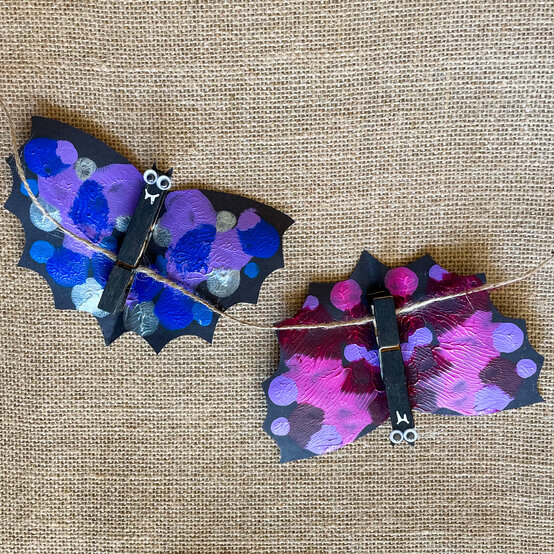 sustainable-bat-garland-5.jpeg?sw=554&q=85