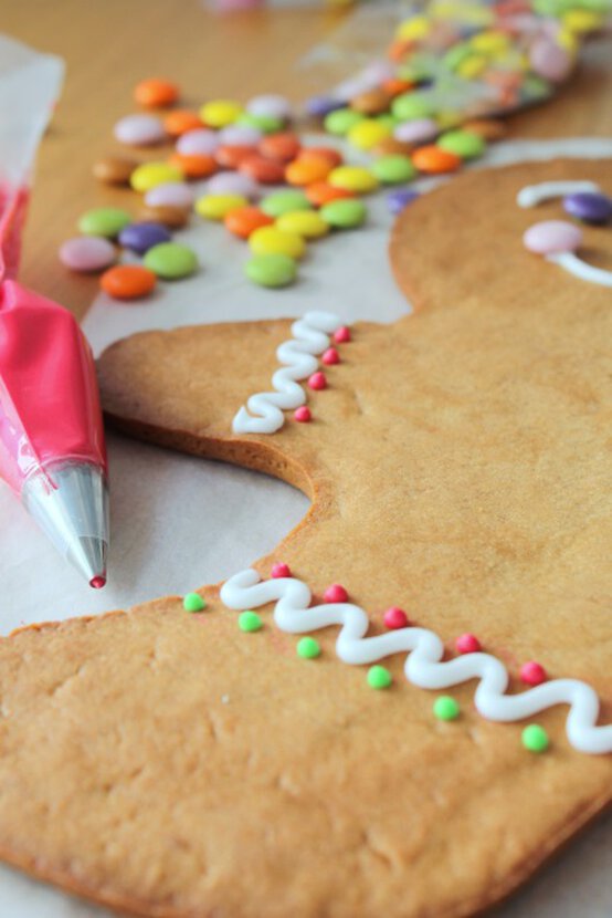 giant-gingerbread-man7.jpg?sw=554&q=85