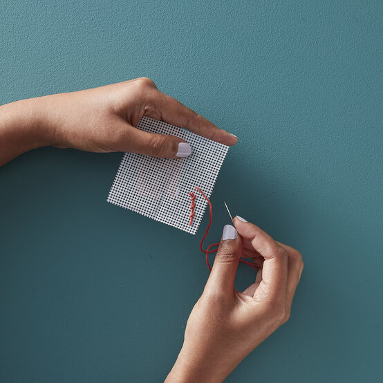 get_started_in_bargello_step-4.2.jpg?sw=554&q=85