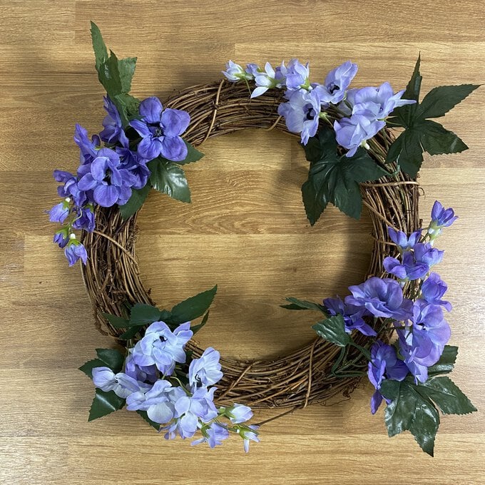 how_to_make_a_spring_wreath_with_floral_picks_step-2.jpg?sw=680&q=85