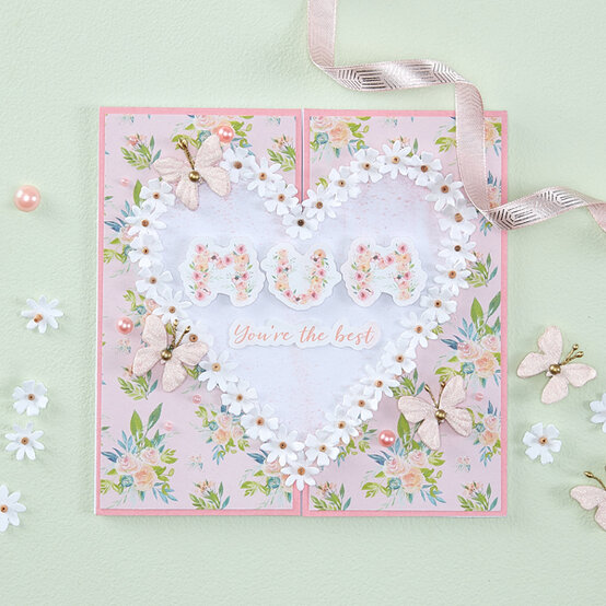 mothers-day-gatefold-card_sq.jpg?sw=554&q=85