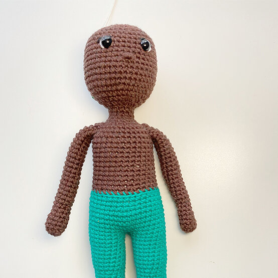 amigurumi-doll-4b.jpg?sw=554&q=85