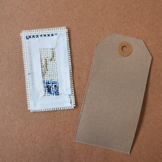 Idea_how-to-sew-a-christmas-cross-stitch_step2d.jpg?sw=554&q=85