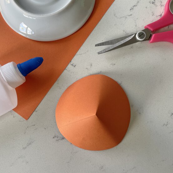 ideas%5Fhow%2Dto%2Dmake%2Da%2Dbeach%2Dscene%5Fparasol%5F1.JPEG?sw=554&q=85