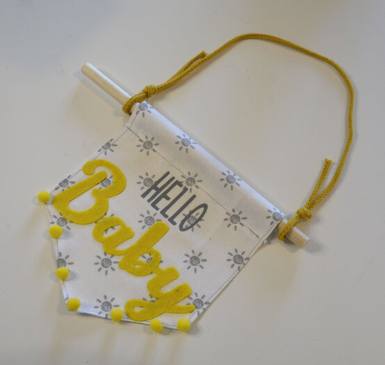 cricut_how_to_make_a_nursery_wall_hanging_step16_2.jpg?sw=554&q=85