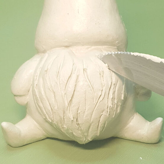 how-to-make-an-air-dry-clay-christmas-gnome_step-11b.jpg?sw=554&q=85