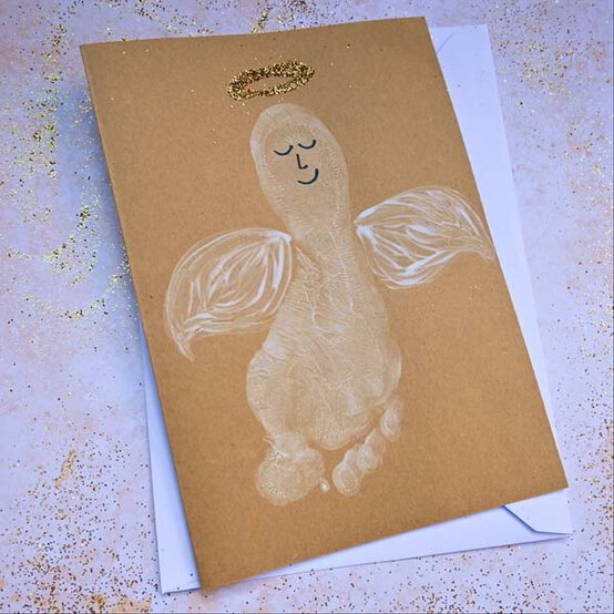 ideas%5Fhow%2Dto%2Dmake%2Dhand%2Dand%2Dfootprint%2Dchristmas%2Dcards%5Fangel%5F7.jpg?sw=554&q=85