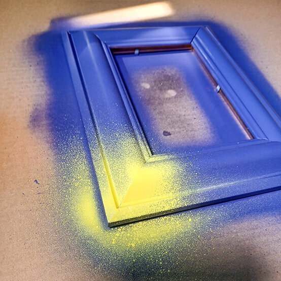 Frame%20Spray%20Paint_%20Step5d.jpg?sw=554&q=85