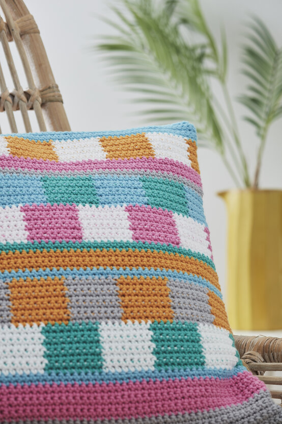 how_to_make_a_tapestry_crochet_cushion_close_up.jpg?sw=554&q=85