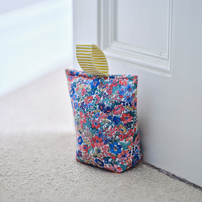 sew-easy-embroidery-floss-storage-bag-navy