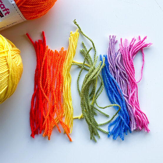 spring-crafts-for-kids_4d.jpg?sw=554&q=85